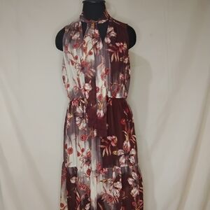 Chic Floral Sleeveless Maxi Dress